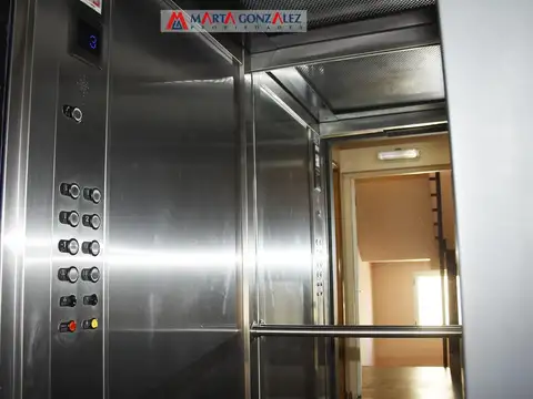 Departamento en Venta con 2 cocheras