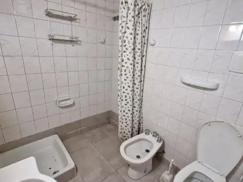 PH en venta en Olivos, 3 amb en planta alta al fondo, con patio y baulera