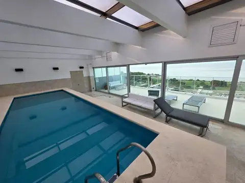 Departamento en Alquiler con 2 cocheras
