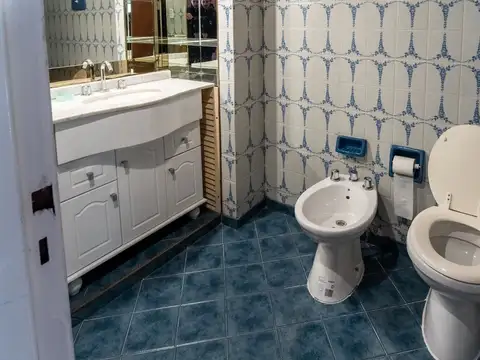 Departamento 4 ambientes con 2 baños