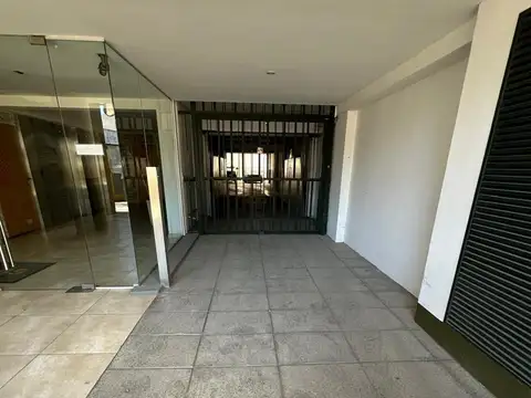 Cochera en Venta de 5  mts largo x 2  mts ancho