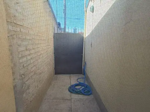 Casa 5 ambientes con 1 baño