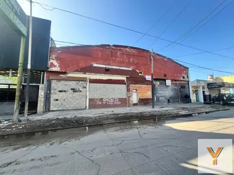 Avenida Eva Duarte de Perón e/ Maipú y Paso de los Andes