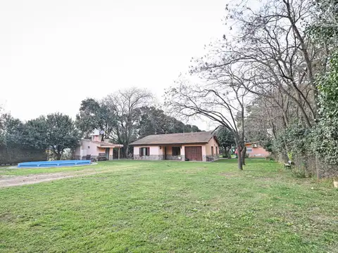 Calle Mariano López 1400