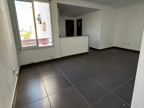 Departamento un dormitorio Abasto Apto credito
