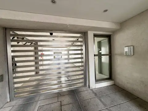 Gob. Inocencio Arias 2300, Piso 1