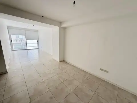 Gob. Inocencio Arias 2300, Piso 1