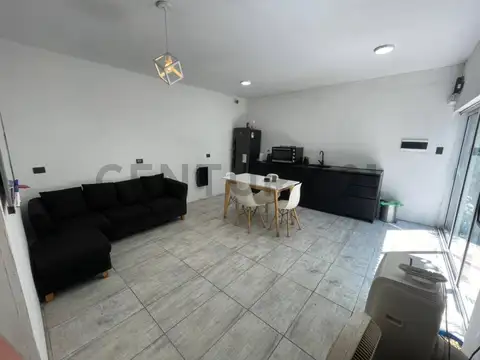 Casa 2 ambientes con 1 baño