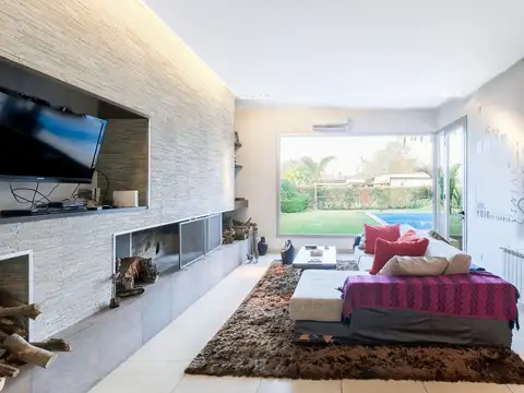 Venta Casa 360 m² Country San Carlos 6 Ambientes Lote 880 m² Video y Tour Virtual