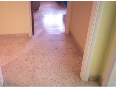 Departamento 4 amb. con depcia. de serv.