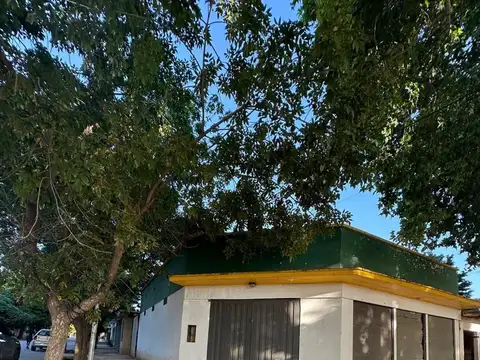 SALÓN COMERCIAL ESQUINA ESTRATÉGICA DE AGRELO