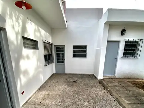 Depto Tipo Casa en Alquiler de 4 ambientes