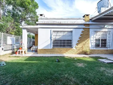 Venta Casa Apto Credito Jose C Paz Centro cochera