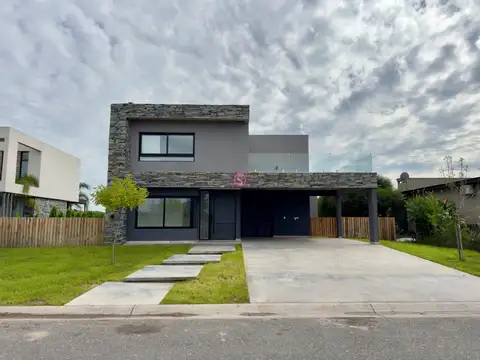 Casa  en Venta en San Sebastian, Escobar, G.B.A. Zona Norte / AREA 9 / APTO CREDITO/ A LA LAGUNA
