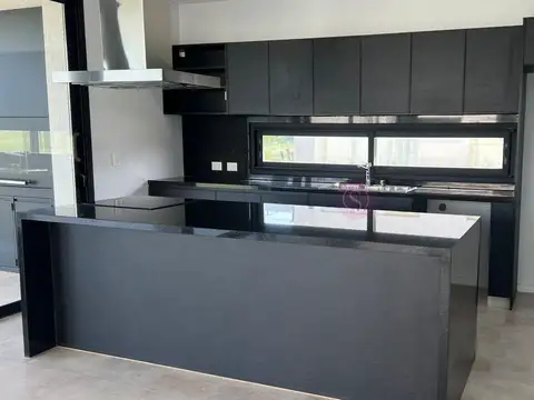 Casa en Venta en Pilar Golf Club, USD 458.000