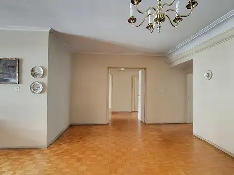 VENTA DEPARTAMENTO 4 AMB. A RECICLAR EN RECOLETA.