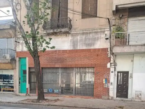 Local Comercial en Pichincha      Ovidio Lagos 49