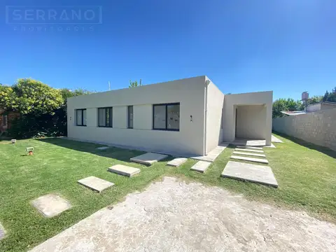 AUR. Venta. Casa 4 ambientes. Parque Sakura. Exaltacion de la Cruz. APTA CREDITO HIPOTECARIO