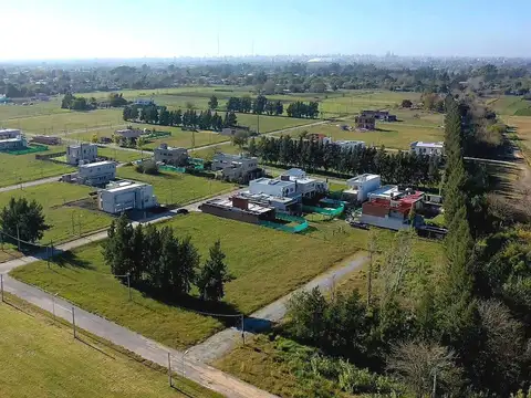 VENTA Lote 10x32 en Altos de Don Carlos II - 501 y 139 J. Hernández