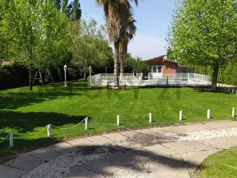 CASA EN VENTA · Vistalba