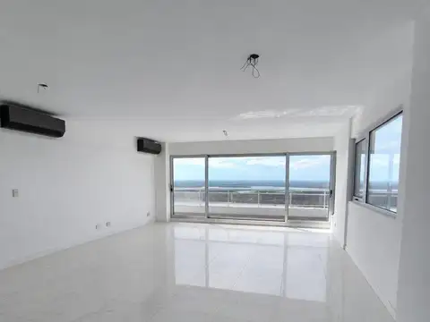 Venta de Piso Exclusivo a Estrenar de Dos Dormitorios y Dos Cochera en MAUI