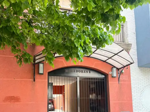 Departamento dos ambientes con cochera en venta- EDIFICIO MIRADORES I