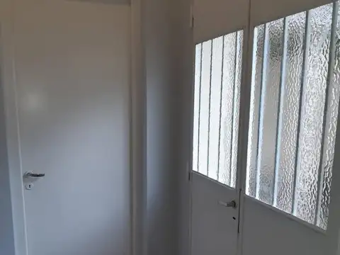 Depto Tipo Casa en Alquiler en Lomas de Zamora, $ 550.000