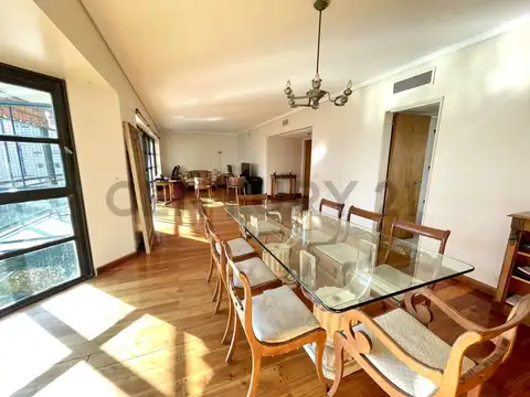 Doblas 400, Piso 4