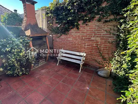 Casa Triplex  en Venta en Ciudad Jardin, Tres de Febrero, G.B.A. Zona Oeste