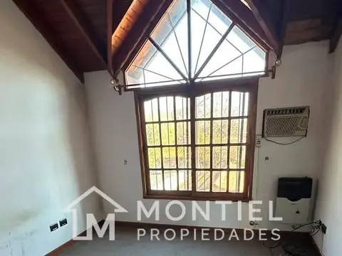Casa Triplex  en Venta en Ciudad Jardin, Tres de Febrero, G.B.A. Zona Oeste