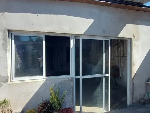 VENTA CASA 4 DORMITORIOS COCHERA  PATIO Y GALPÓN
