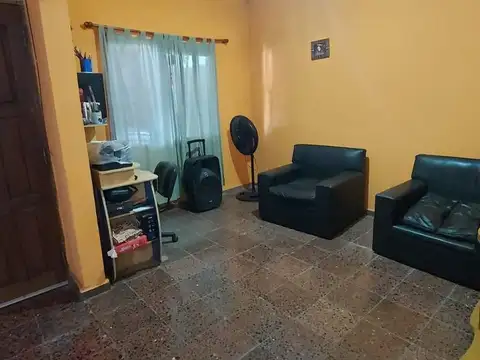 Casa en Venta con 3 cocheras