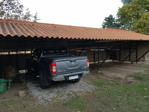 MUY LINDA CASA ESTILO CABAÑA, EN COMPLEJO CON COSTA AL RIO/LAGO - PARQUE SIQUIMAN. Oportunidad !