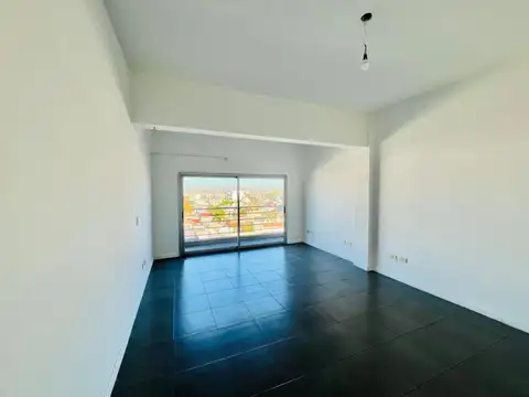 Pte Peron 2752 , Piso 1