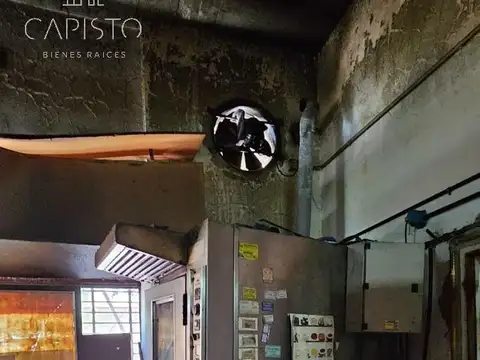 Local en Venta 40 años