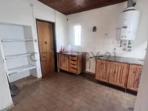 Casa en Venta en Los Hornos, USD 95.000