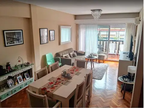 VENTA DEPARTAMENTO TRES AMB CON COCHERA CABALLITO