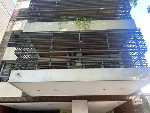 Avenida Directorio  al 100