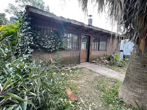 VENTA CASA 1 DORM CON TERRENO y COCHERA, IBARLUCEA