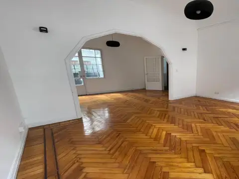 Depto Tipo Casa en Alquiler 60 años