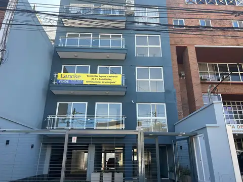 Florida, en venta, como a estrenar, 2 ambientes con balcón, cochera cubierta, 1 cdra Av. Maipú