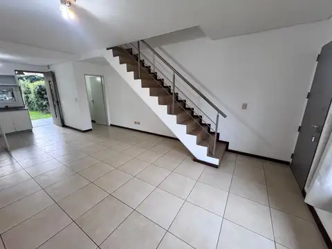 Departamento en Alquiler en Condominio Dos Cedros, $ 850.000