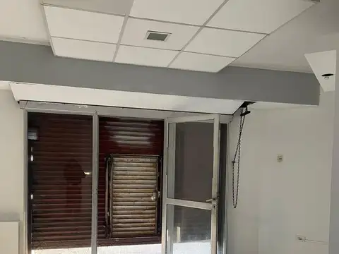 Local en Alquiler en La Plata, $ 450.000