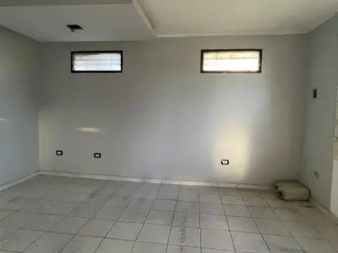 Local en Alquiler en La Plata, $ 450.000
