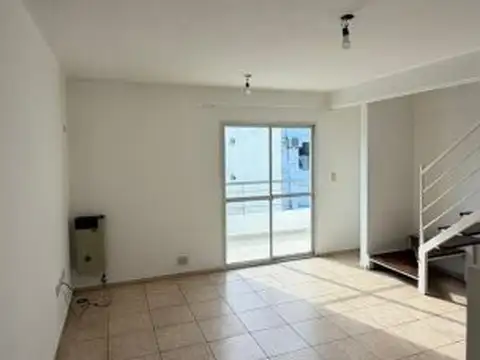 Amplio dúplex de 1 dormitorio