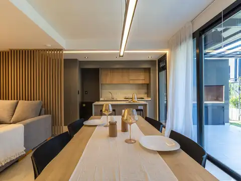 Casa 4 ambientes con 2 baños