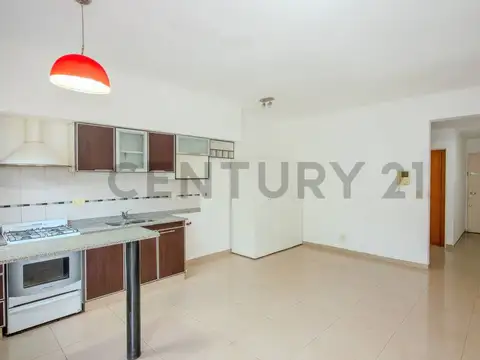 Se Vende 2 ambientes luminoso con balcón