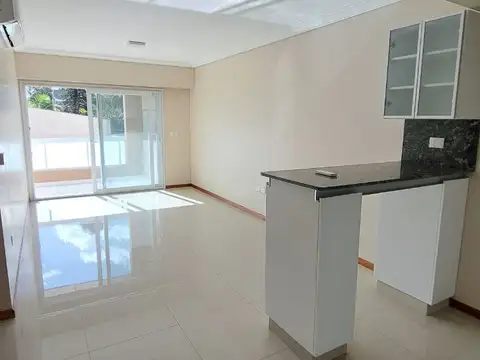 ALQUILA DEPTO 3 AMBIENTES IMPECABLE  EN DEVOTO
