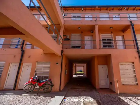 Cochera en venta B. Pacífico- Tucuman 1200