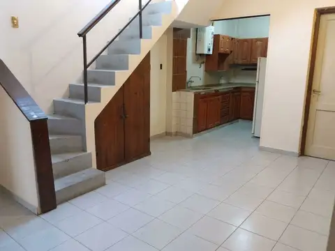 Depto Tipo Casa en Venta de 4 ambientes